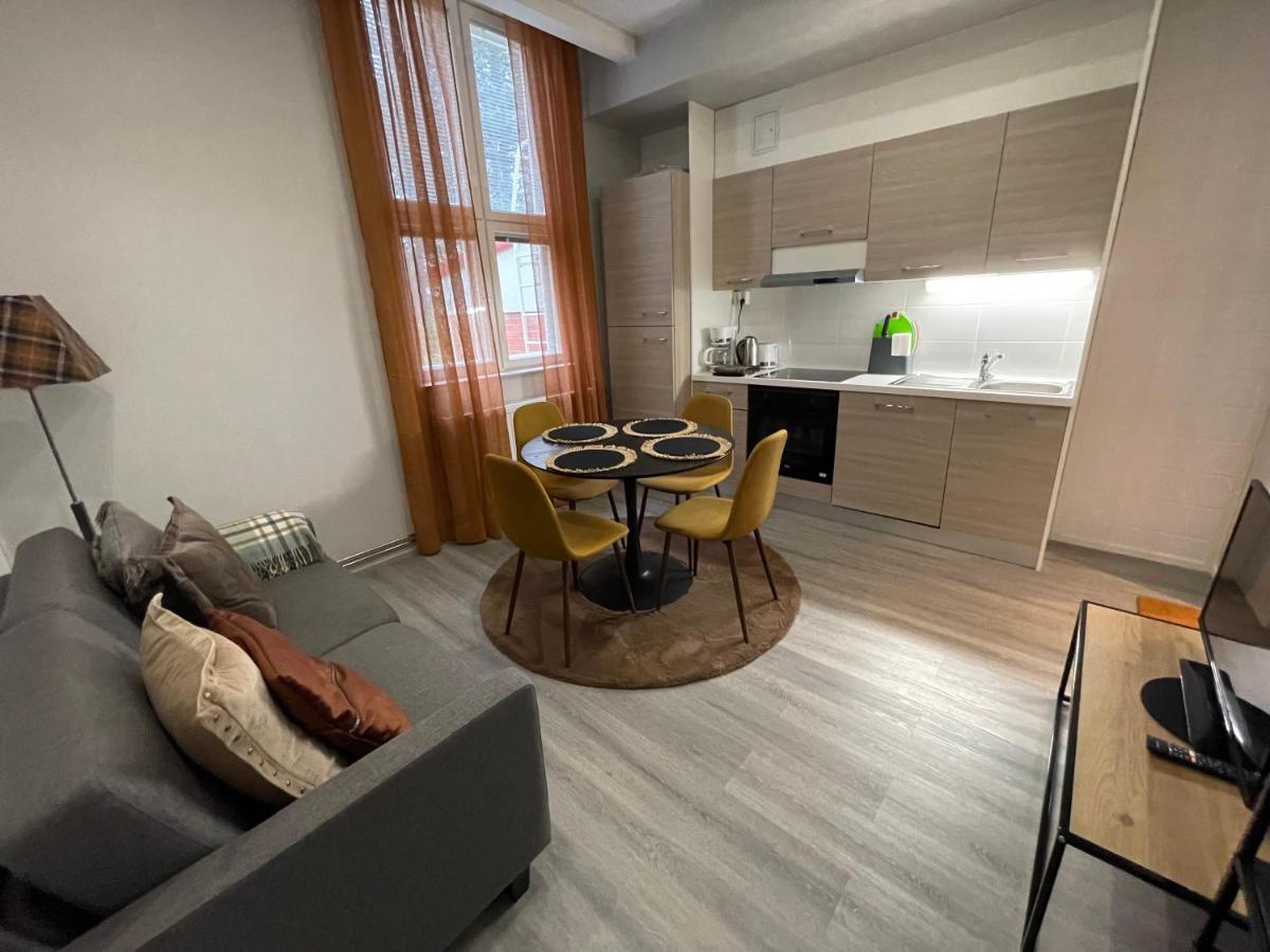 Kuukkeli Ivalo Airport Inn Luaran gambar