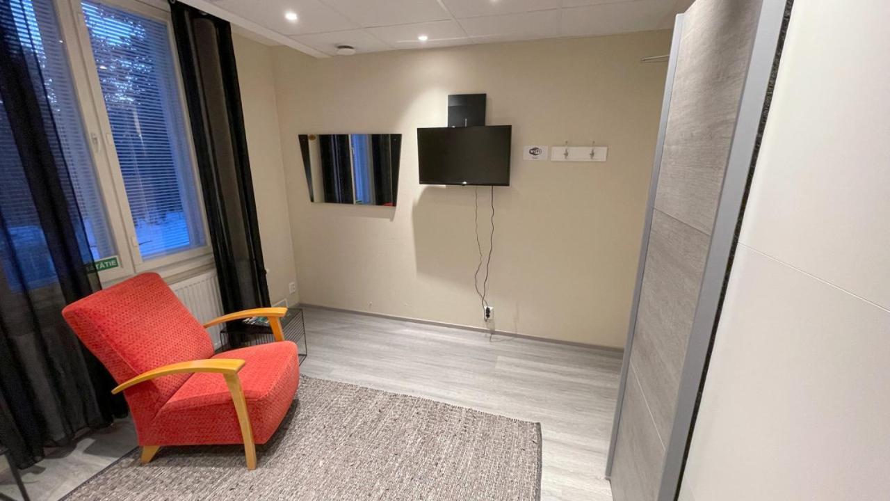 Kuukkeli Ivalo Airport Inn Luaran gambar