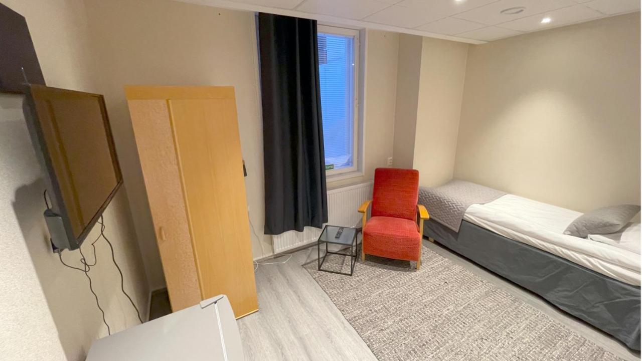 Kuukkeli Ivalo Airport Inn Luaran gambar