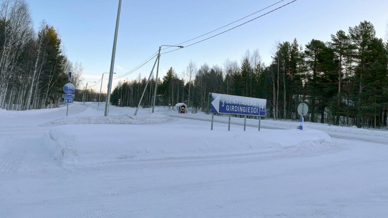 Kuukkeli Ivalo Airport Inn Luaran gambar