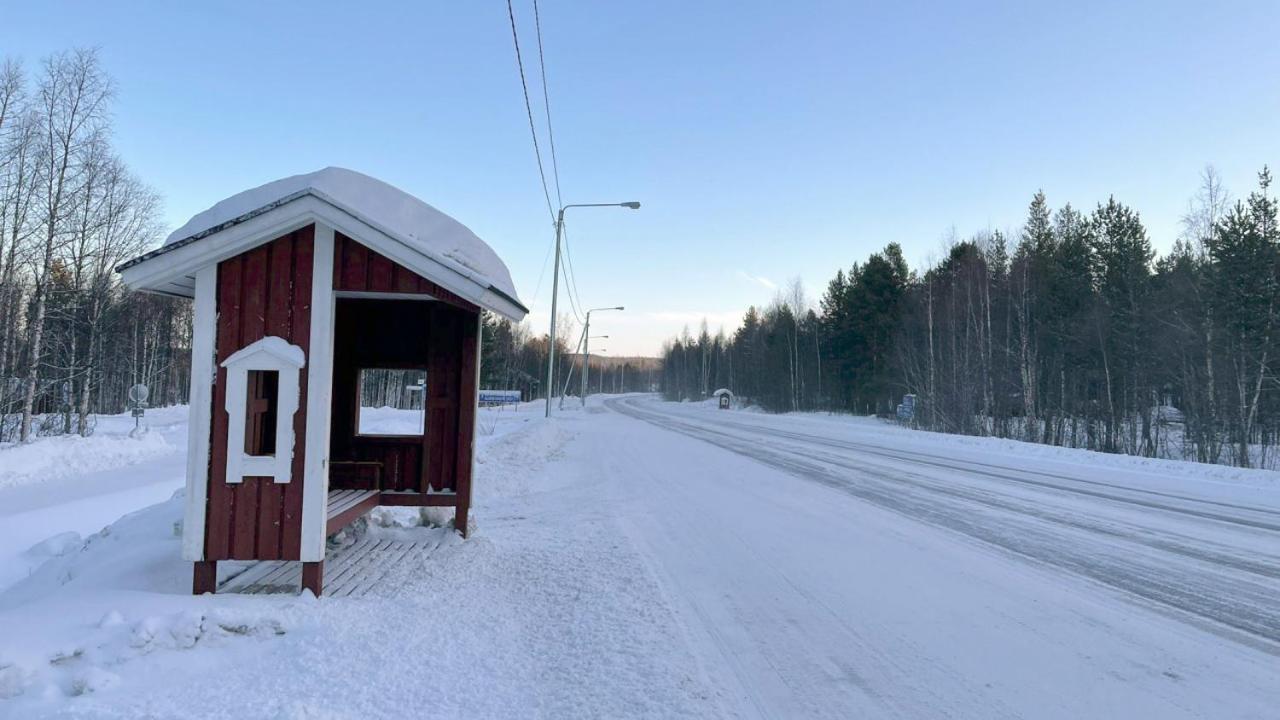Kuukkeli Ivalo Airport Inn Luaran gambar