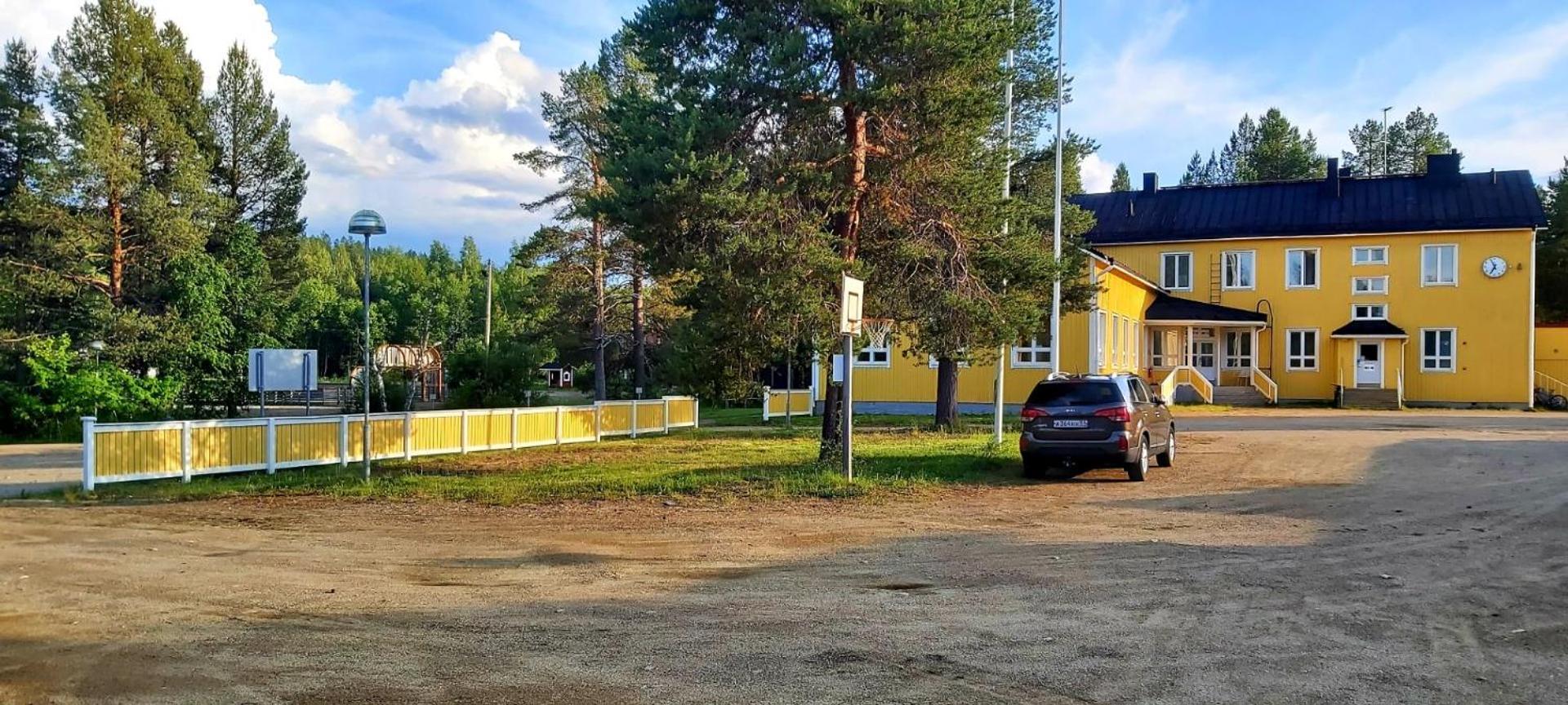 Kuukkeli Ivalo Airport Inn Luaran gambar